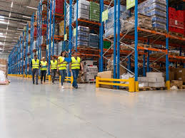 Raf Denetimi Yapan Mühendis